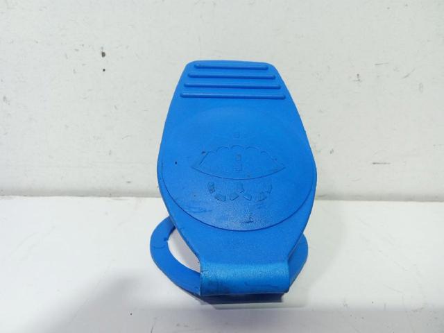 Tapa de depósito del agua de lavado Audi 80 8C2