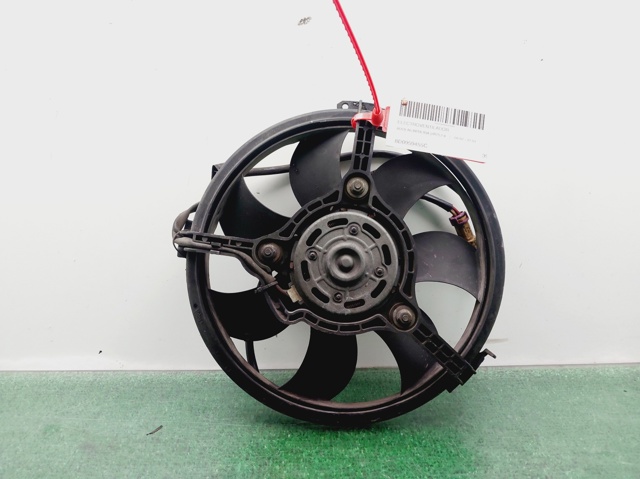 8D0959455C Ventilador del motor  en stock Granada
