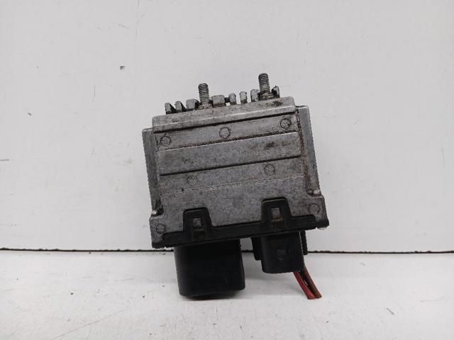 Regulador de velocidad del ventilador de refrigeración (unidad de control) 8D0959501A VAG
