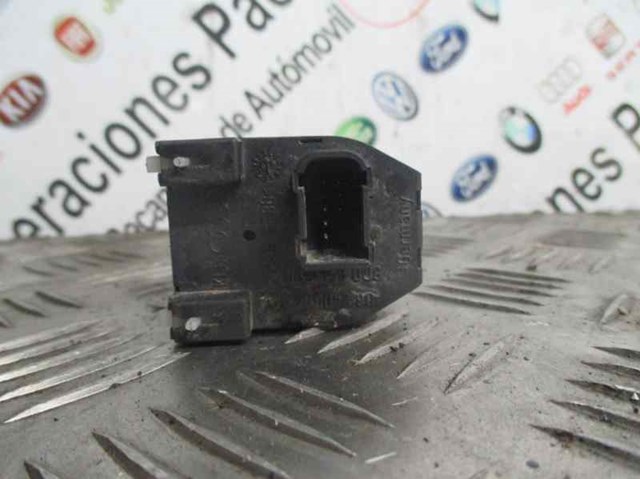 8D0959565 VAG Módulo de espejos retrovisores en la puerta  comprar en Jaén