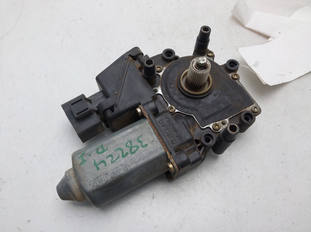 8D0959801 VAG
