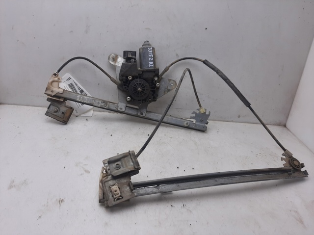 Motor eléctrico, elevalunas, puerta delantera izquierda 8D0959801D VAG