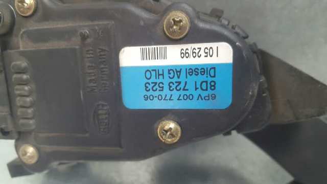 8D1723523 VAG