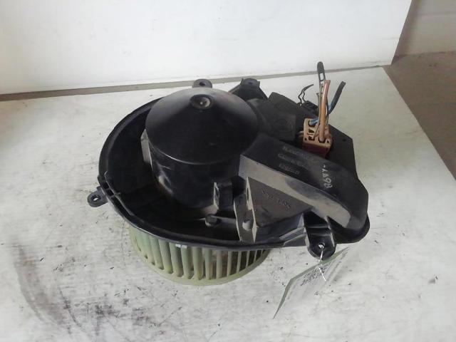 8D1819021B Motor del ventilador del calefactor  disponible Burgos
