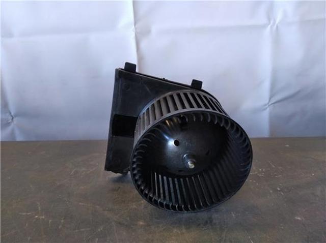 8D1819021B Motor del ventilador del calefactor  disponible Utrera