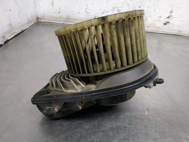 8D1820021 Motor del ventilador del calefactor  comprar en Zaragoza