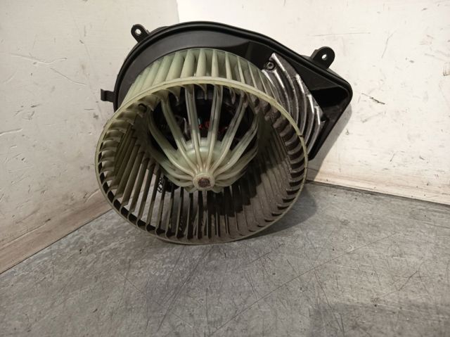 VAG 8D1820021 Ventilador habitáculo comprar Pamplona