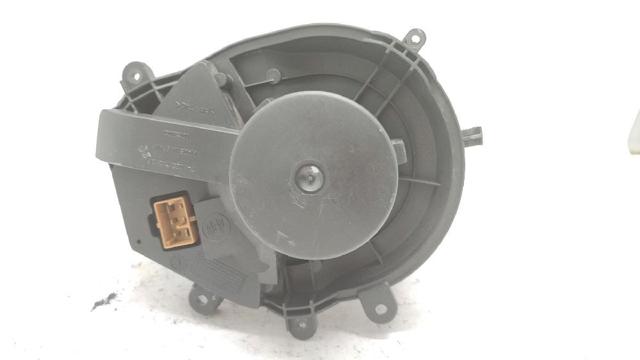 VAG 8D1820021B Ventilador habitáculo  en stock Terrassa