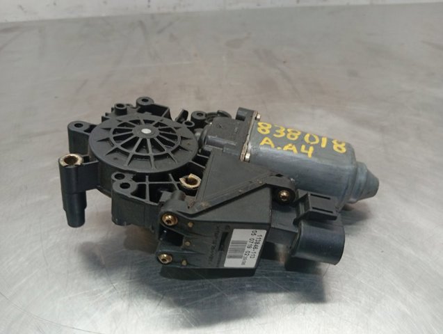8D1837016F VAG