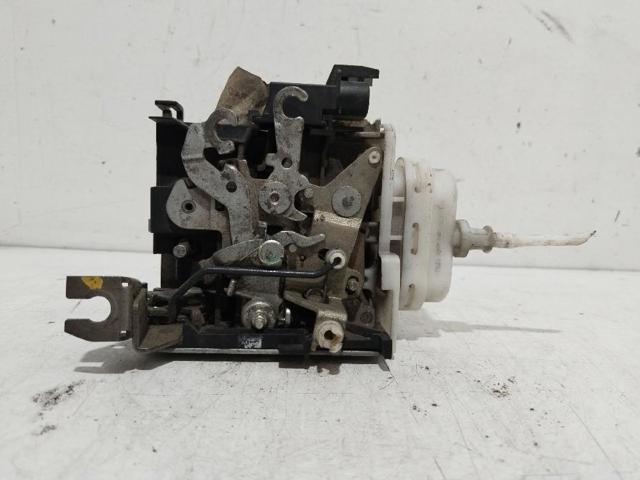 VAG 8D1837016F Cerradura de puerta delantera derecha  en stock Valencia