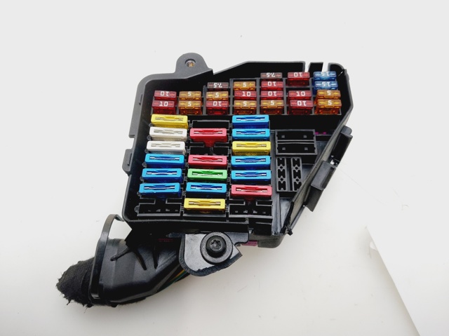 Caja reles Audi A8  (4E2, 4E8)