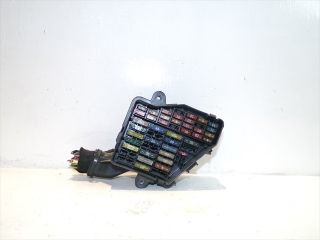 Caja fusibles Audi A8  desde 34,85 €