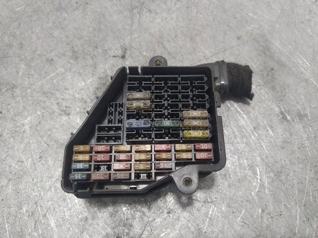 VAG 8D1941824 Caja de fusibles  en stock Terrassa