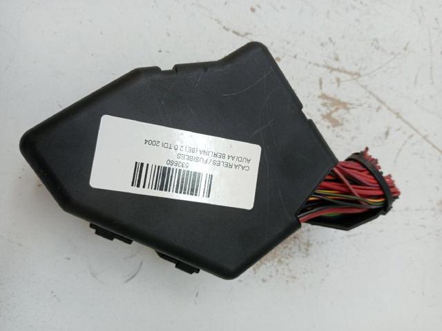 Caja reles Audi A4  (8EC)