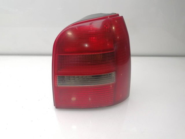 Comprar  A4  8D5