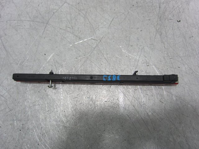 8D9945097B Luz de freno trasera adicional  disponible Burgos