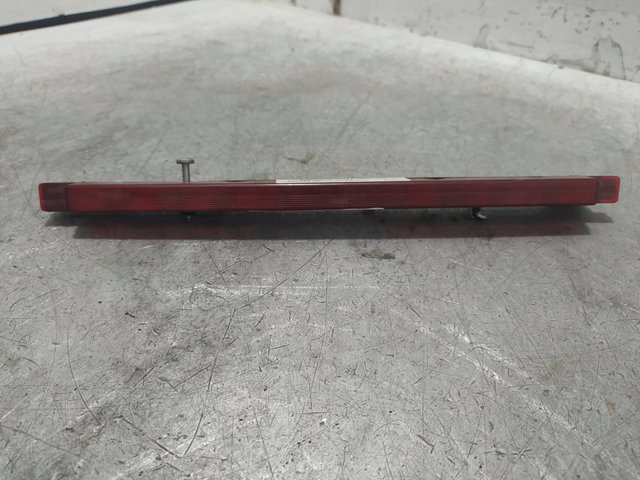 VAG 8D9945097B Luz de freno trasera adicional  comprar en Albacete