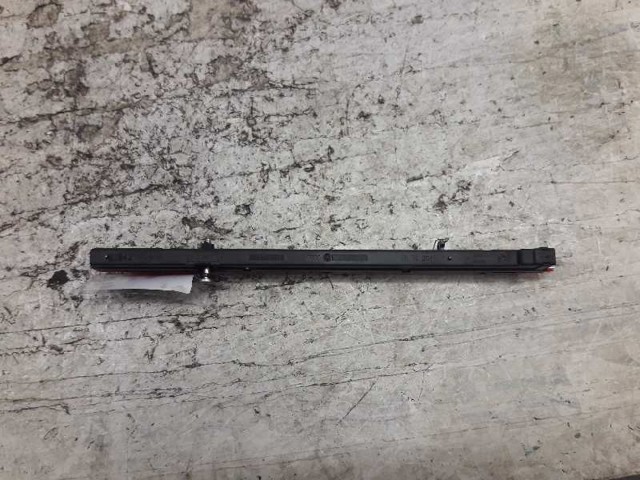 8D9945097B Tercera luz de freno comprar Sevilla