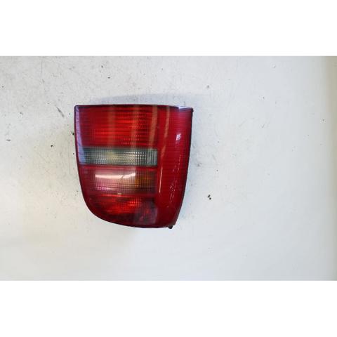 VAG 8D9945111 Piloto trasero izquierdo comprar Tarragona