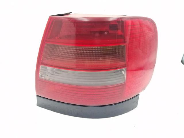 8D9945112 Piloto trasero derecho  comprar en Reus