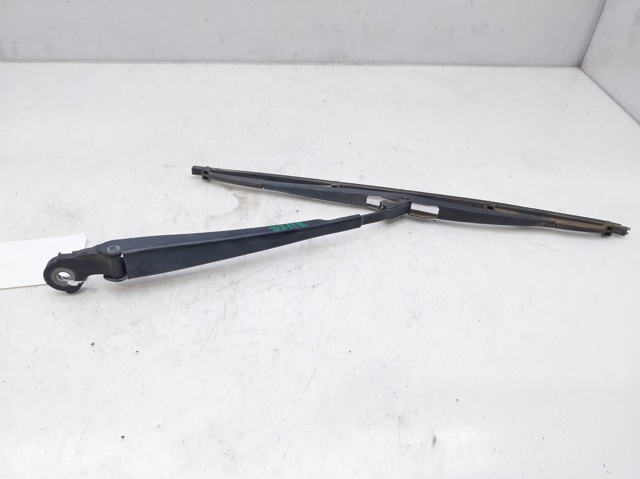 8D9955407A VAG Brazo del limpiaparabrisas, trasero  en stock Gandía
