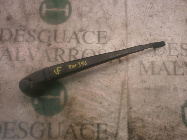 8D9955407A Brazo del limpiaparabrisas, trasero  en stock Granada