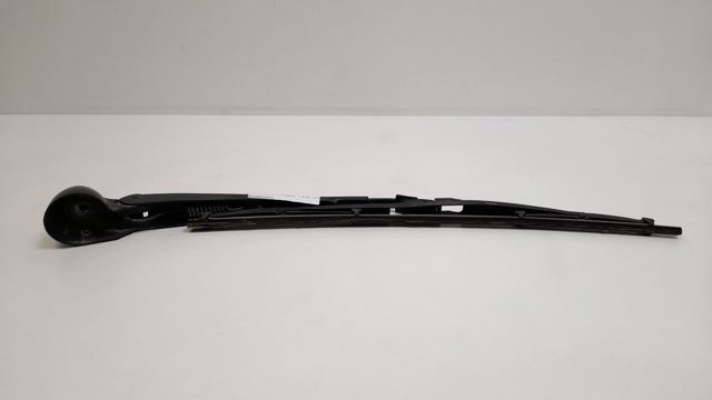 8D9955407A Brazo del limpiaparabrisas, trasero comprar Almería