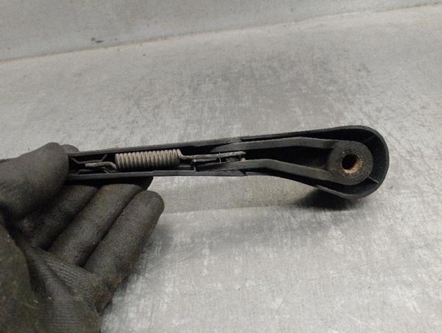 8D9955407A VAG Brazo del limpiaparabrisas, trasero  en stock Córdoba