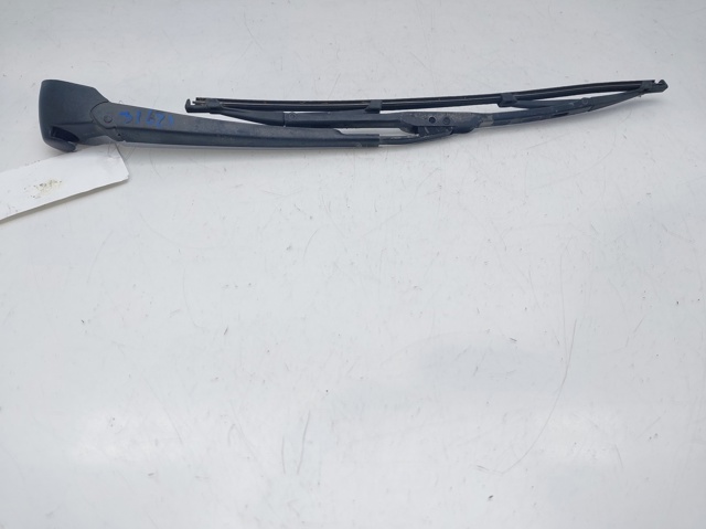 VAG 8D9955407A Brazo del limpiaparabrisas trasero  disponible España