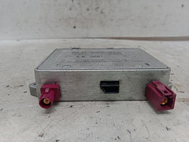 8E0035456C VAG Amplificador de señal de antena  disponible Alicante