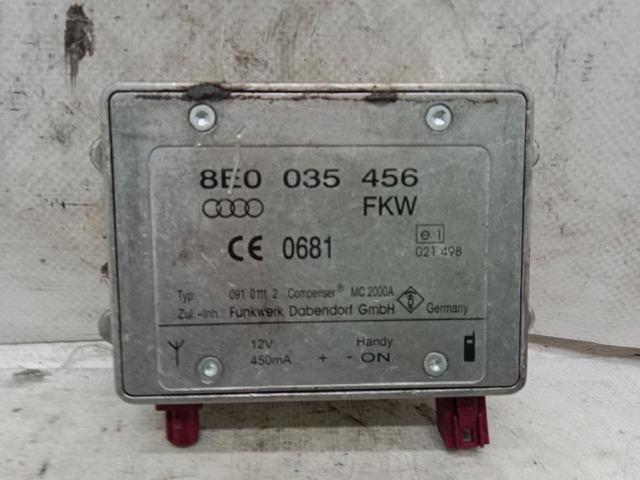 8E0035456C Amplificador de señal de antena  disponible Burgos