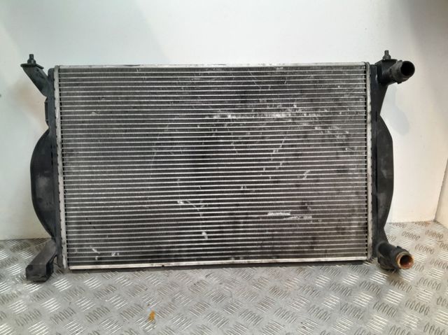 VAG 8E0121251 Radiador  en stock Valencia