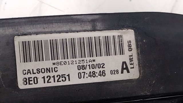 VAG 8E0121251 Radiador de refrigeración del motor  disponible Lugo