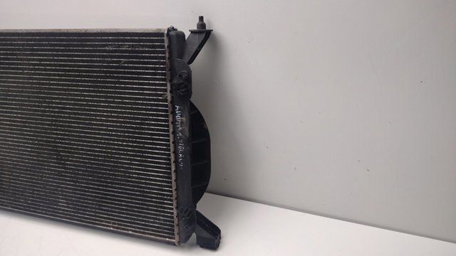 8E0121251 Radiador de refrigeración del motor  comprar en Reus