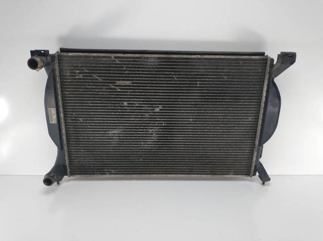 VAG 8E0121251 Radiador de refrigeración del motor  comprar en Ponferrada