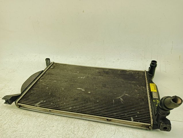 8E0121251A VAG Radiador de refrigeración del motor  disponible Ourense