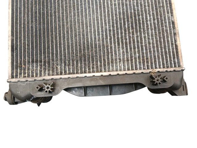 8E0121251L Radiador de refrigeración del motor  disponible Burgos