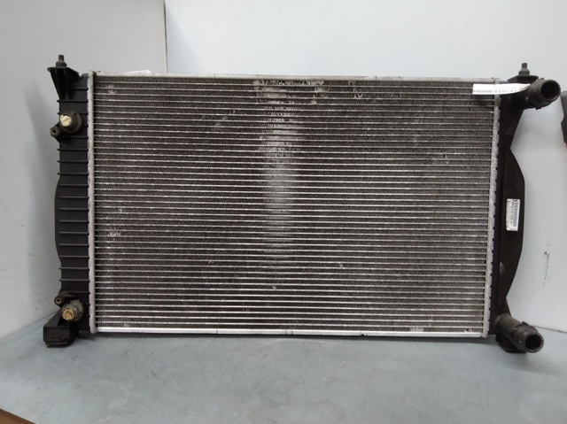 VAG 8E0121251L Radiador comprar Tarragona