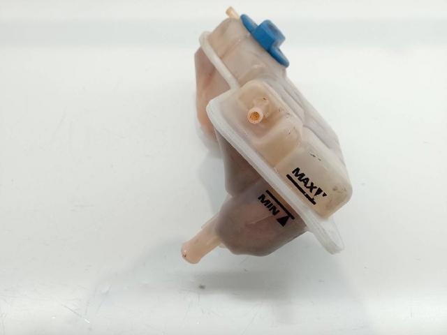 8E0121403E Depósito de expansión del sistema de refrigeración  disponible Málaga