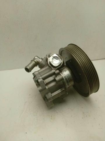 8E0145155 Bomba de dirección  en stock Castellón