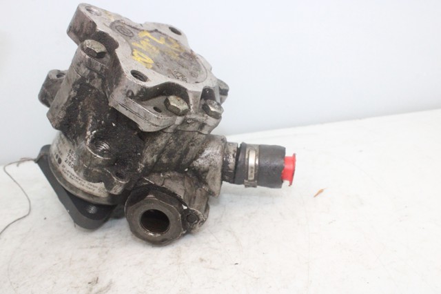 8E0145155 VAG Bomba de dirección asistida  comprar en Oviedo