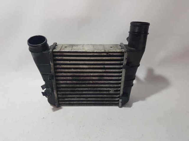 8E0145805AA VAG Intercooler  en stock Huelva