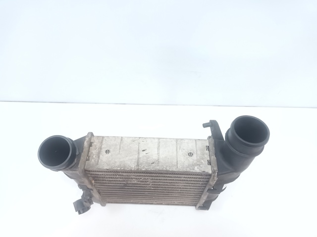 VAG 8E0145805F Intercooler  en stock Salamanca