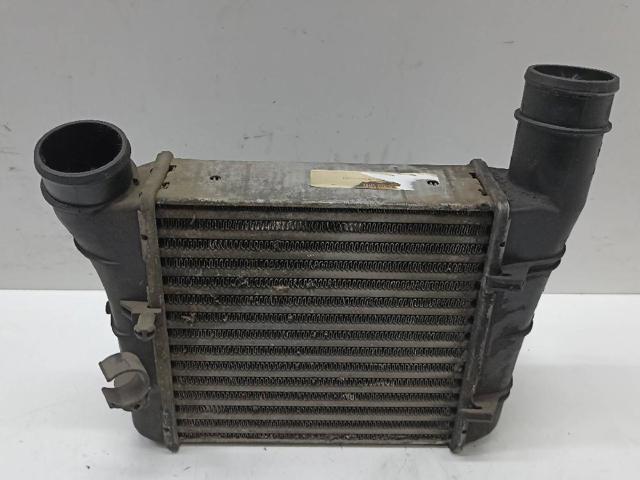 8E0145805F Intercooler  en stock Granada