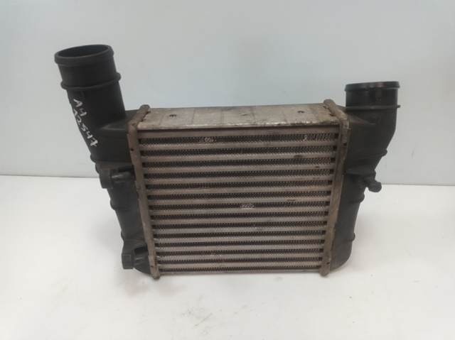 VAG 8E0145805F Intercooler  en stock Valencia