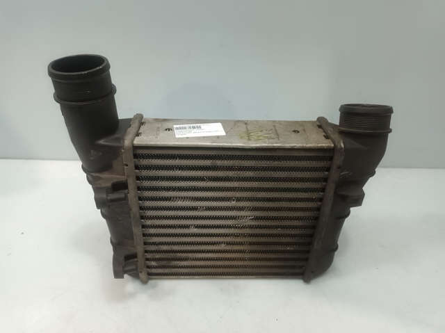 VAG 8E0145805S Intercooler  en stock Salamanca