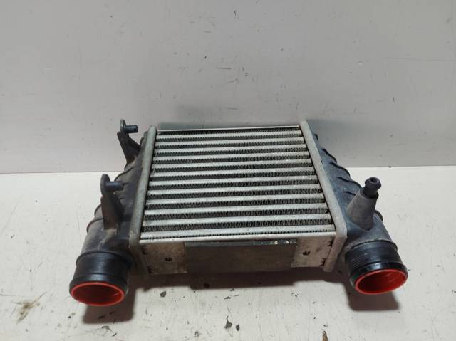 Radiador de aire de admisión 8E0145806M VAG