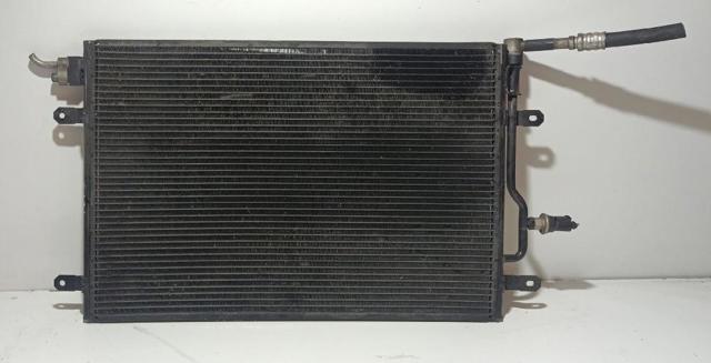 VAG 8E0260401A Condensador de aire acondicionado  comprar en Albacete