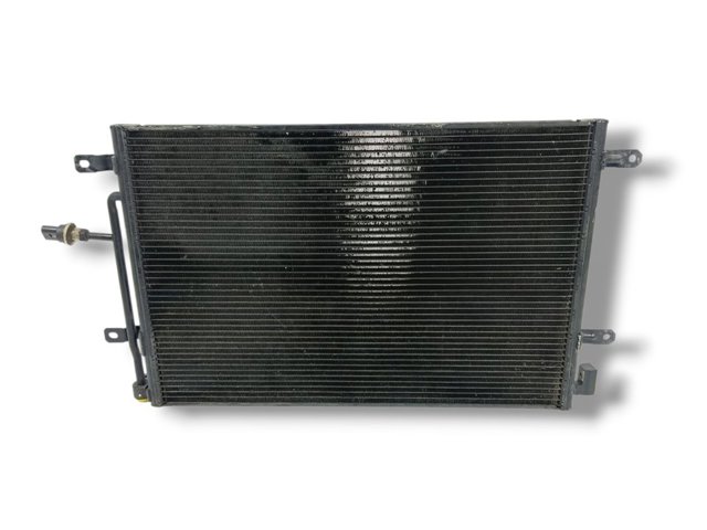 8E0260401Q Condensador aire acondicionado  en stock Granada