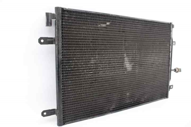 8E0260403T VAG Condensador de aire acondicionado  comprar en Jaén